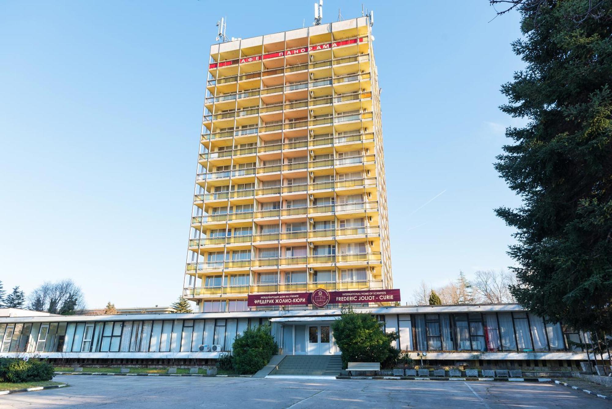 International Home Of Scientists Joliot Curie Sweti Konstantin i Sweta Elena Zewnętrze zdjęcie